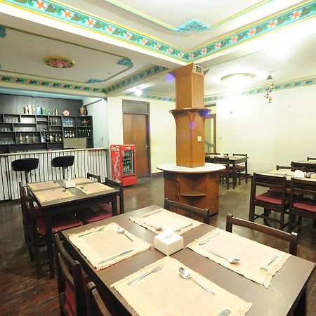 Acme Guest House Катманду Екстер'єр фото