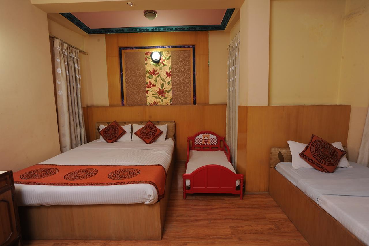 Acme Guest House Катманду Екстер'єр фото