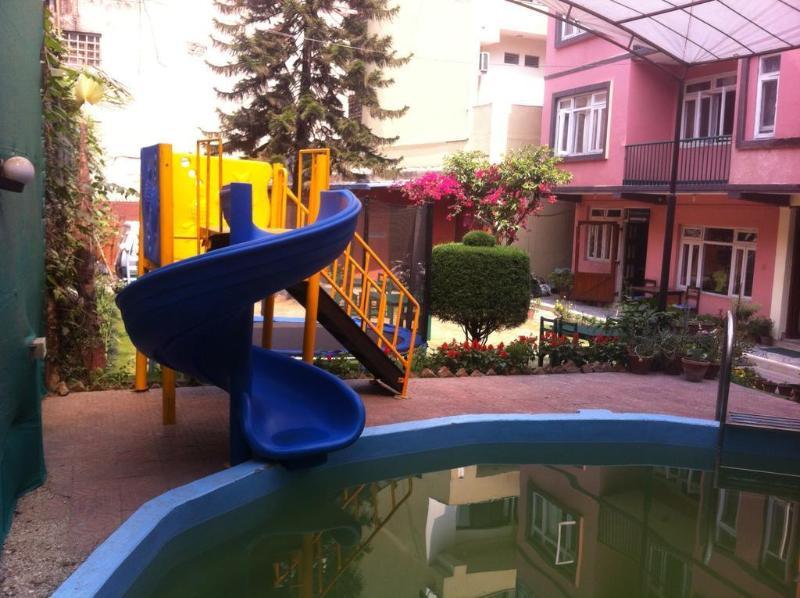 Acme Guest House Катманду Екстер'єр фото