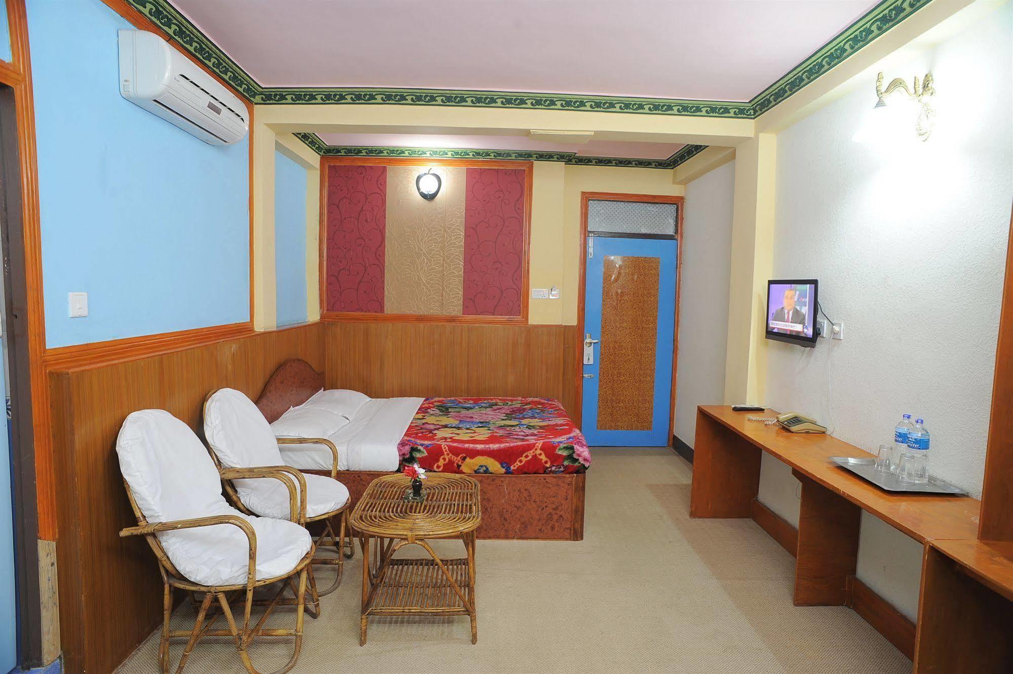 Acme Guest House Катманду Екстер'єр фото