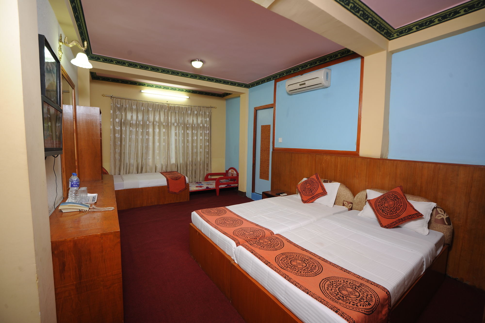 Acme Guest House Катманду Екстер'єр фото