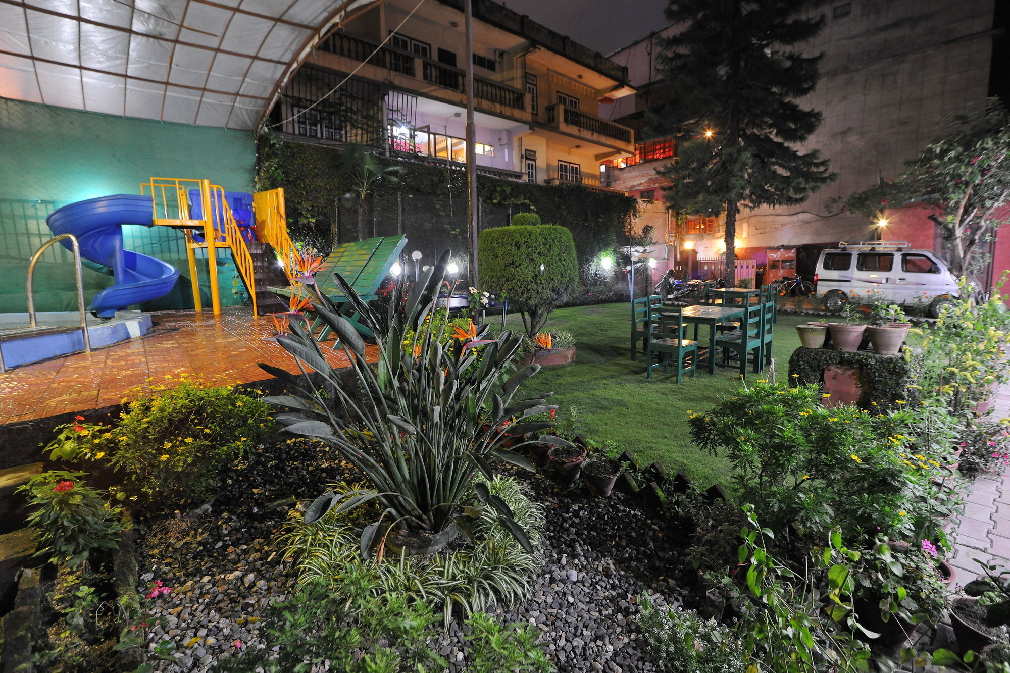 Acme Guest House Катманду Екстер'єр фото